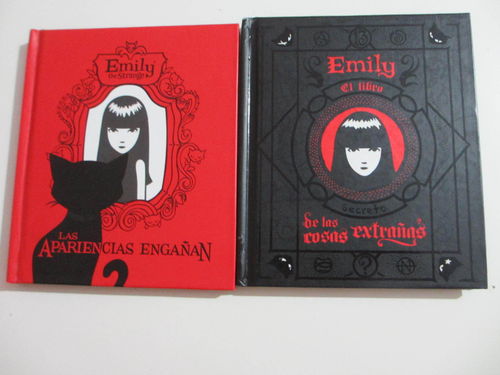 Pack 2 (75% DESCUENTO) Colección Emily the Strange. EDICIÓN ESPECIAL FORMATO CÓMIC DE NORMA EDITORES