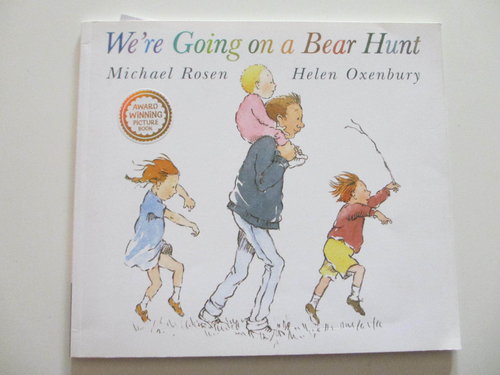 We're Going on a Bear Hunt (Inglés- Award winning picture book)